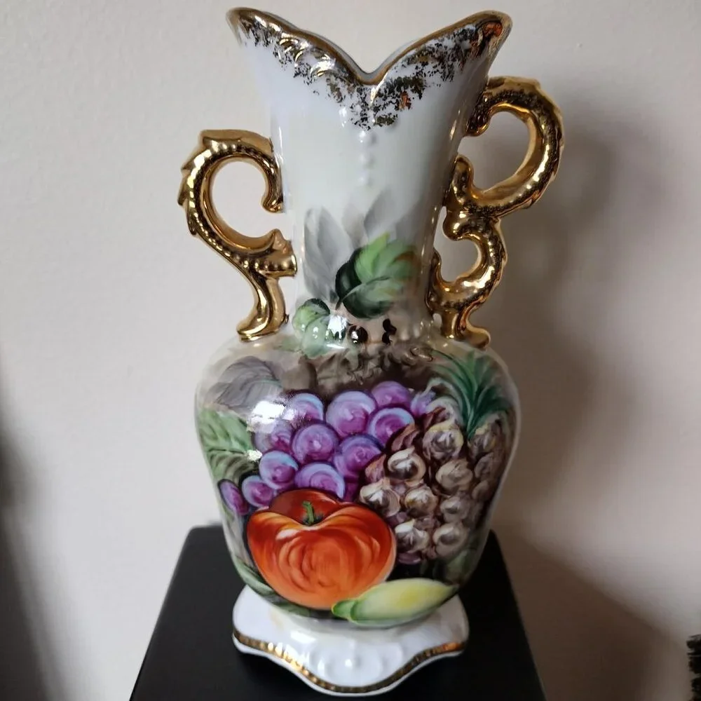 VINTAGE UCAGCO CERAMIC DOUBLE HANDLE BUD VASE